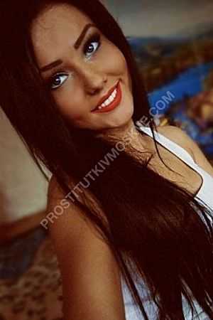 Валя, метро Варшавская