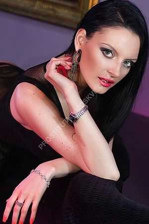 Аврора, метро Баррикадная