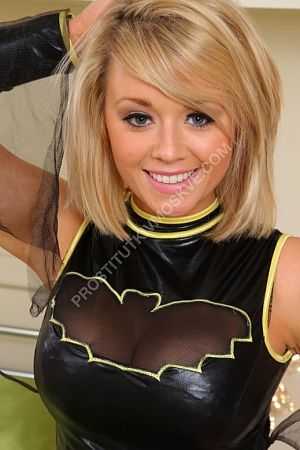 Анюта, метро Славянский бульвар