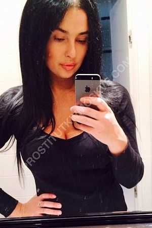 Наташа, метро Выставочная