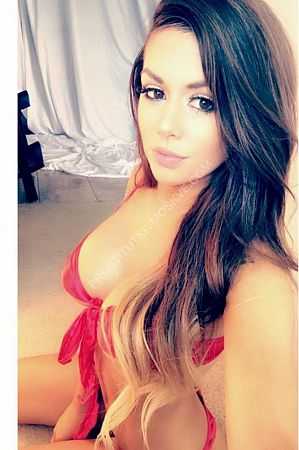 Лора, метро Добрынинская