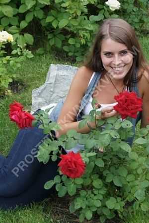 Танюша, метро Международная