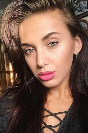 Вера, метро Октябрьское Поле