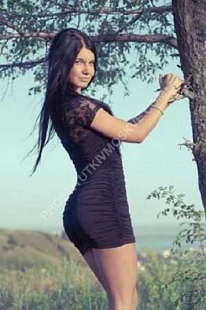 Танюша, метро Третьяковская