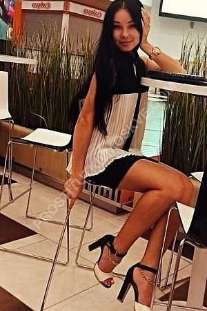 Алина, метро Щукинская