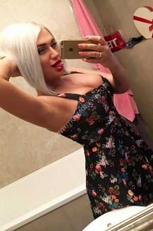 Мария, метро Верхние Котлы