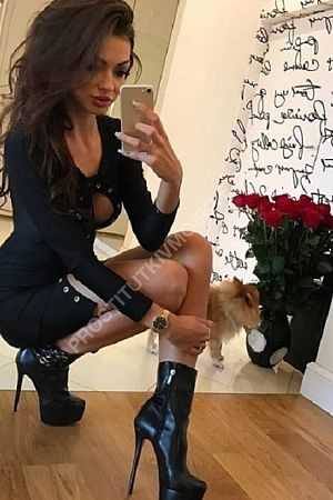 Аня, метро Смоленская