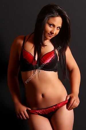 Вика, метро Октябрьская