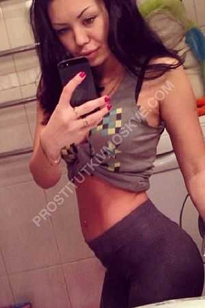 Кира, метро Пушкинская