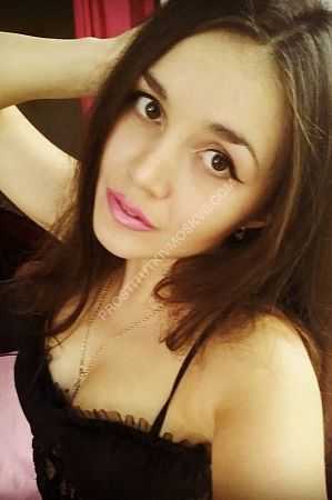 Оксана, метро Киевская