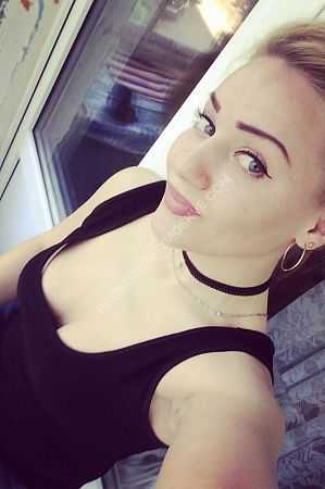 Света, метро Чертановская