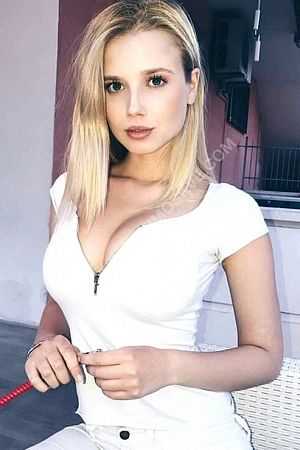 Виктория, метро Октябрьское Поле