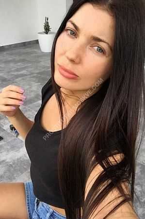 Ира, метро Пушкинская