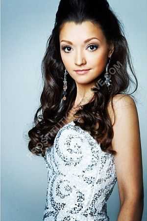 Ира, метро Тульская