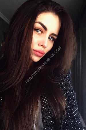 Лола, метро Мичуринский проспект