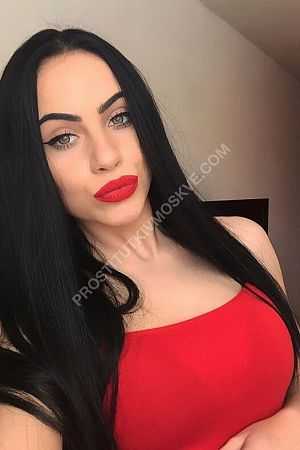 Оля, метро Динамо