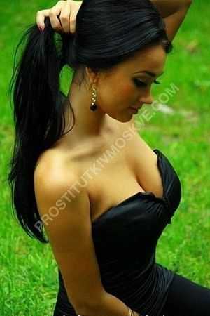 Лера, метро Боровицкая