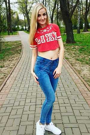 Алина, метро Бульвар Адмирала Ушакова