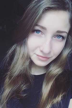 Оксана, метро Александровский сад