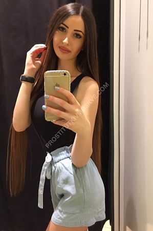 Ника, метро Полежаевская