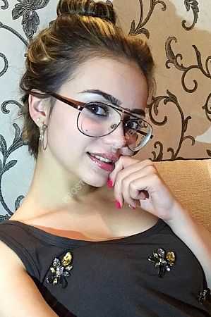 Оксана, метро Партизанская