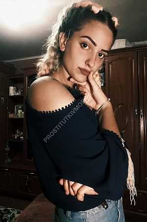 Света, метро Добрынинская