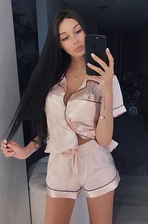 Агата, метро Университет