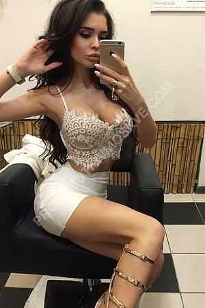 Викки, метро Верхние Котлы