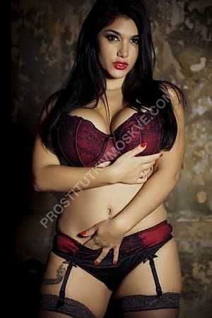 Юля, метро Севастопольская