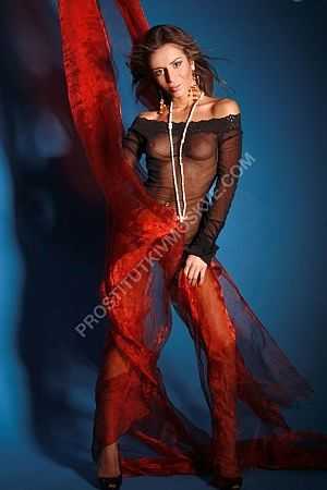 Таня, метро Достоевская