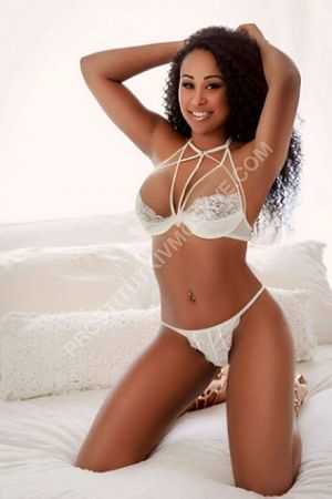 Мери, метро Щукинская