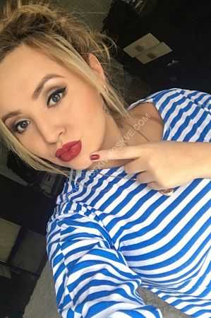 Кристина, метро Китай-город