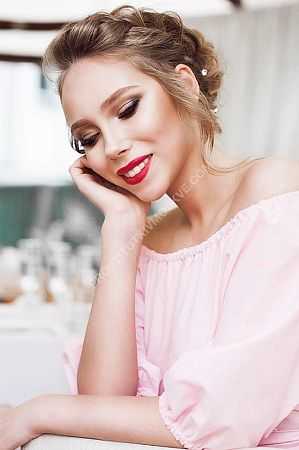 Кристина, метро Краснопресненская