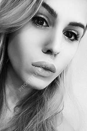 Алена, метро Печатники