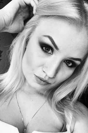 Алина, метро Тверская