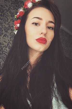 Жанна, метро Менделеевская