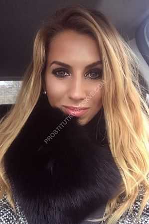 Карина, метро Парк культуры