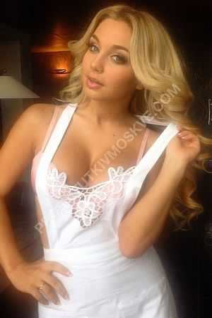 Маша, метро Озёрная