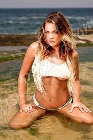 Машенька, метро Достоевская