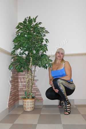 Катя, метро Алексеевская