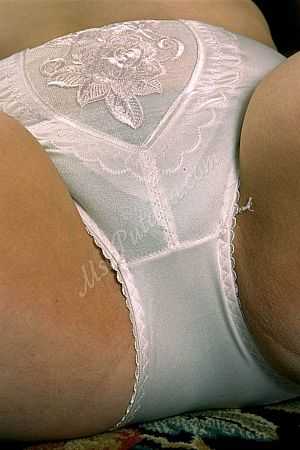 Ангелина, метро Арбатская