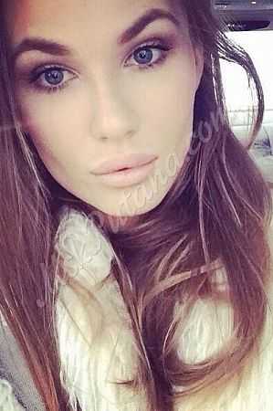 МИКА, метро Площадь Революции