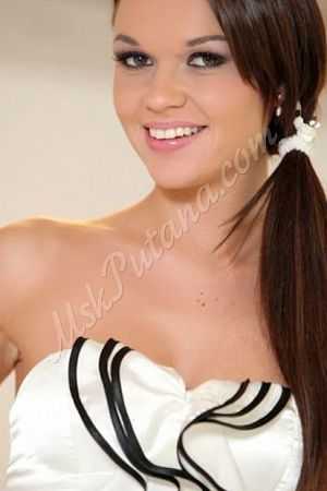 Оксана, метро Охотный ряд