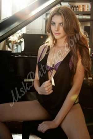 Алена, метро Славянский бульвар