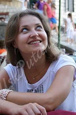 Елена Каптелова, метро Пролетарская