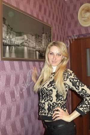 Анастасия, метро Новопеределкино