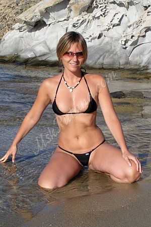 Алла, метро Библиотека имени Ленина