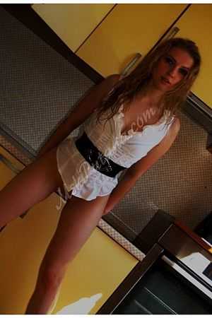 Даша, метро Чеховская