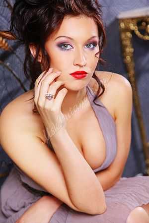 Юля, метро Соколиная Гора