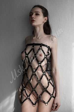 Ира, метро Выставочная